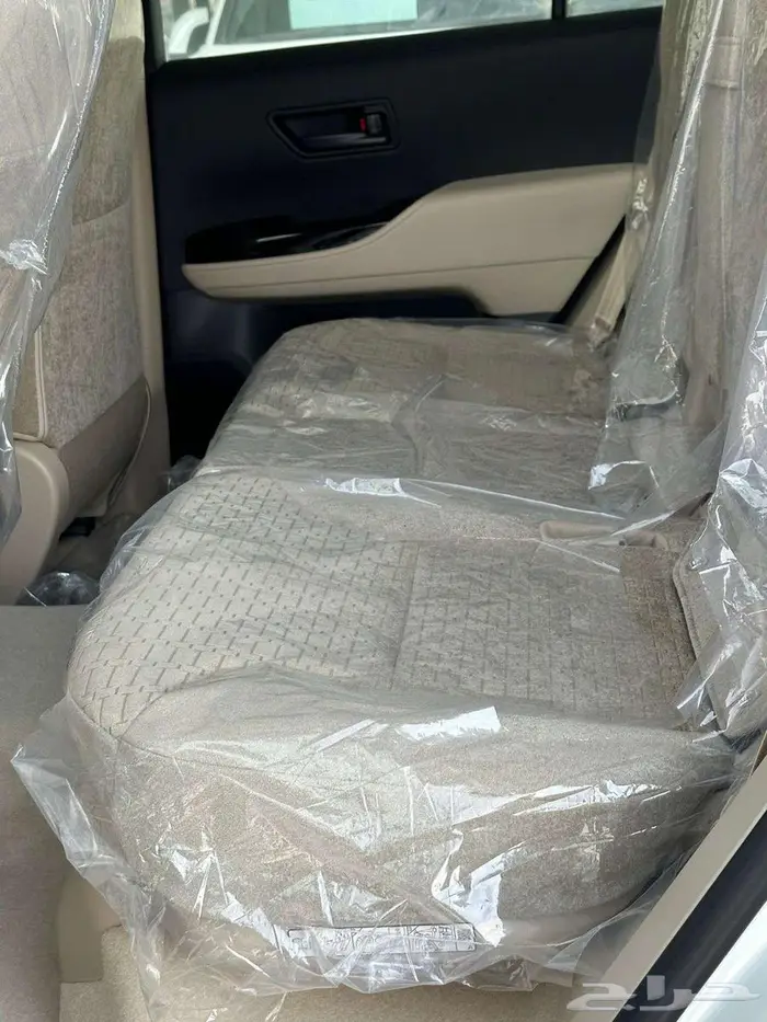 عرض خاص تويوتا لاندكروزر GXR رقم3 بنزين 2026 6