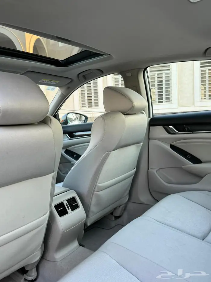 هوندا اكورد سبورت 2021 نظيف جدا 38