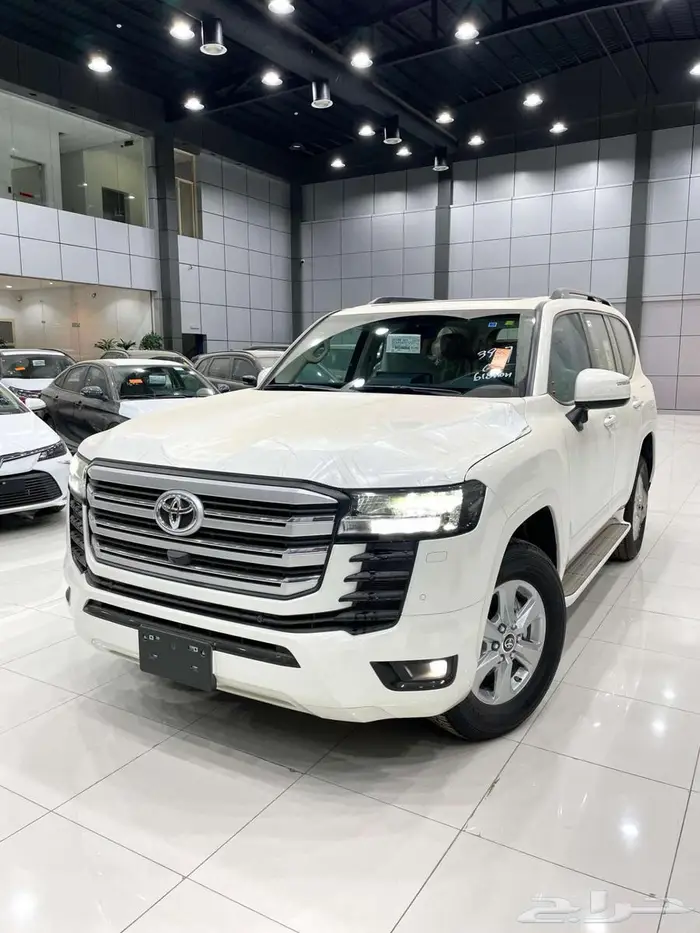 تويوتا لاندكروزر GXR L2 بنزين سعودي 2026 (273700) شامل 1