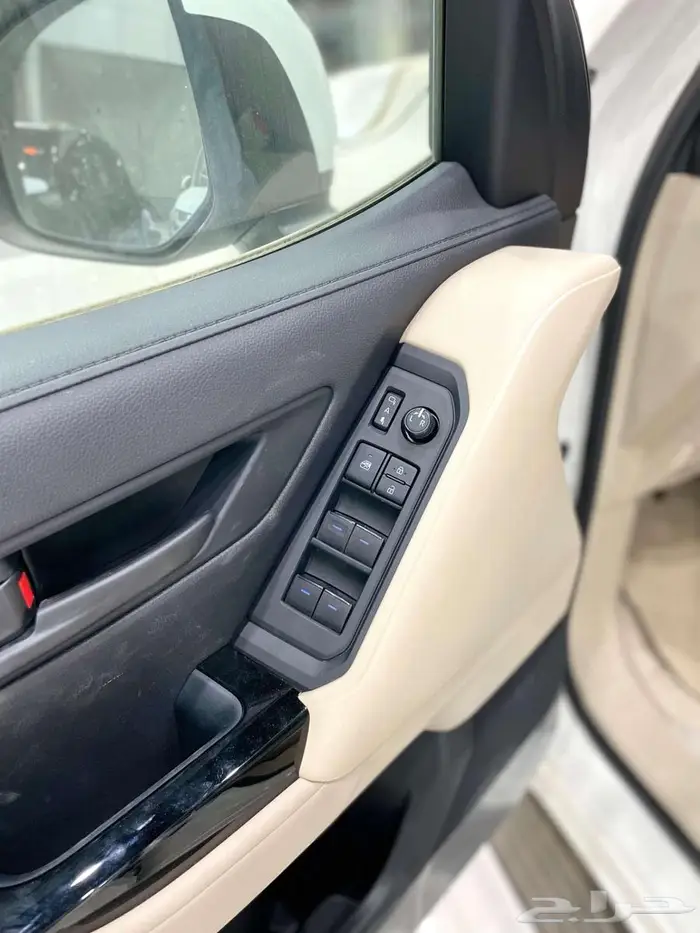 تويوتا لاندكروزر GXR L2 بنزين سعودي 2026 (273700) شامل 15