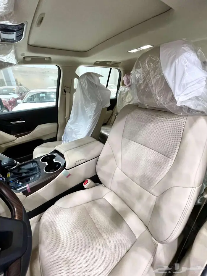 تويوتا لاندكروزر GXR L4 بنزين سعودي 2026 ( 323725) شامل 10