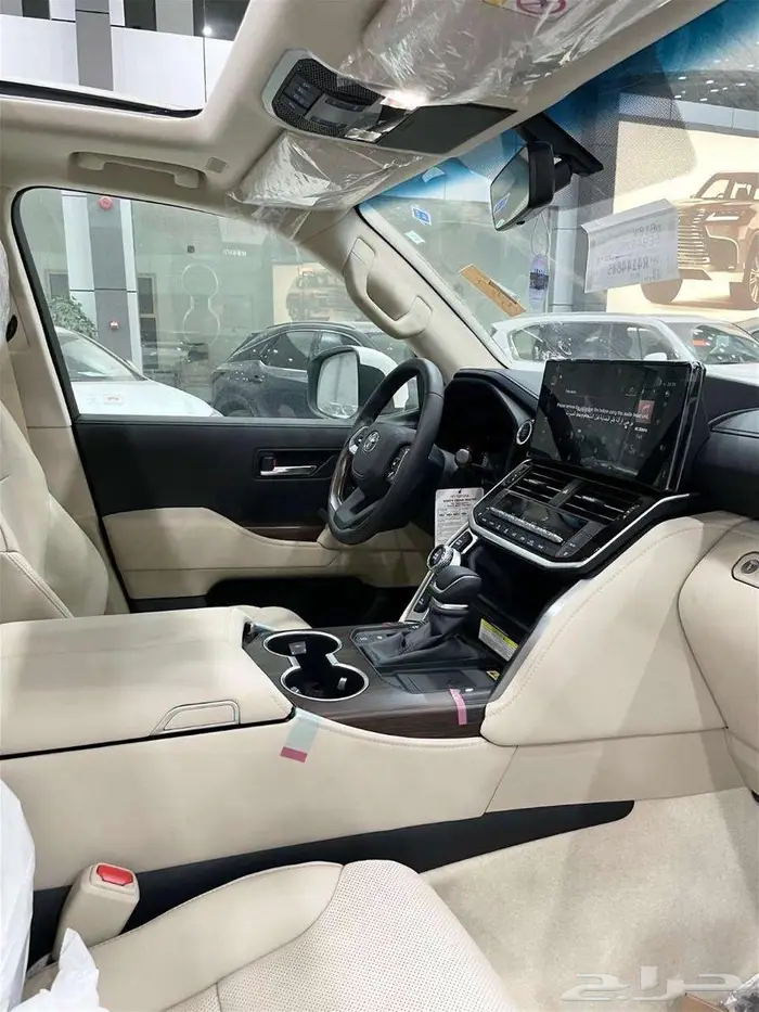 تويوتا لاندكروزر GXR L4 بنزين سعودي 2026 ( 323725) شامل 24