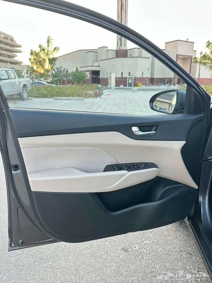 هيونداي اكسنت وكالة 2023 25