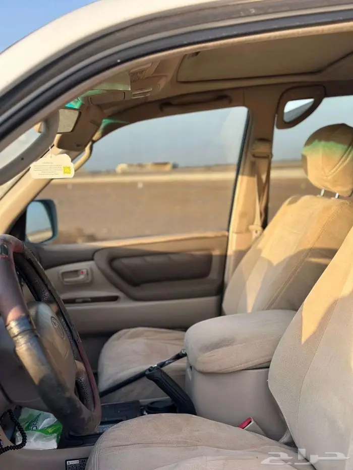 جيب لاندكروزر VXR 10