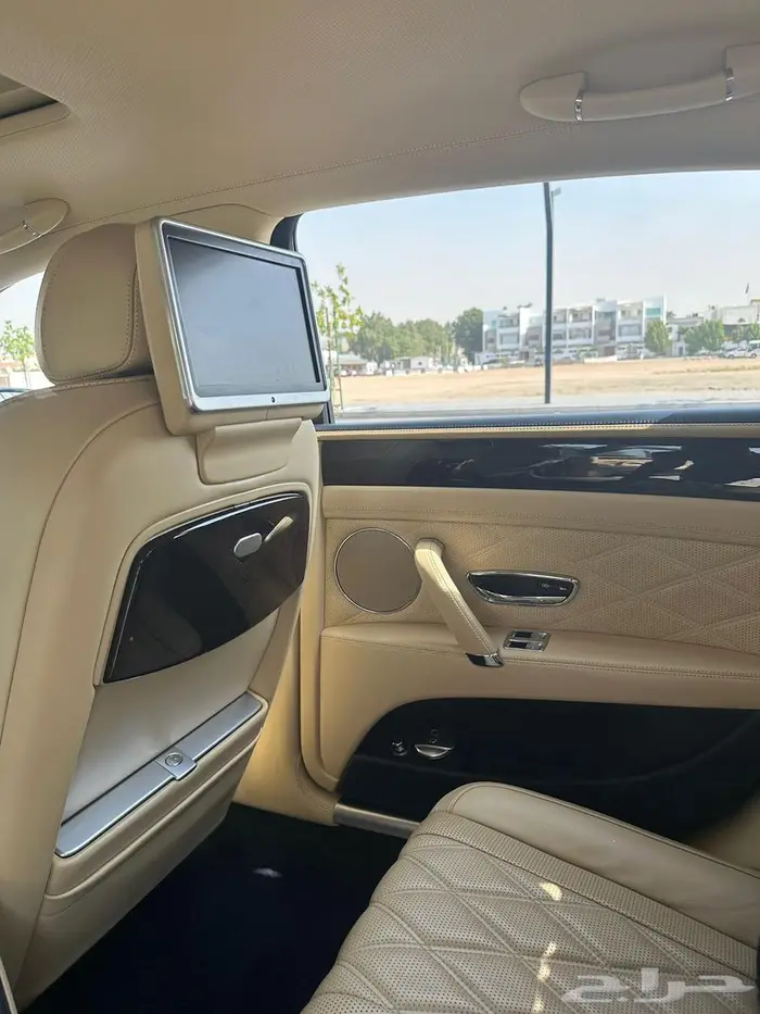 بنتلي فلاينج سبير 27