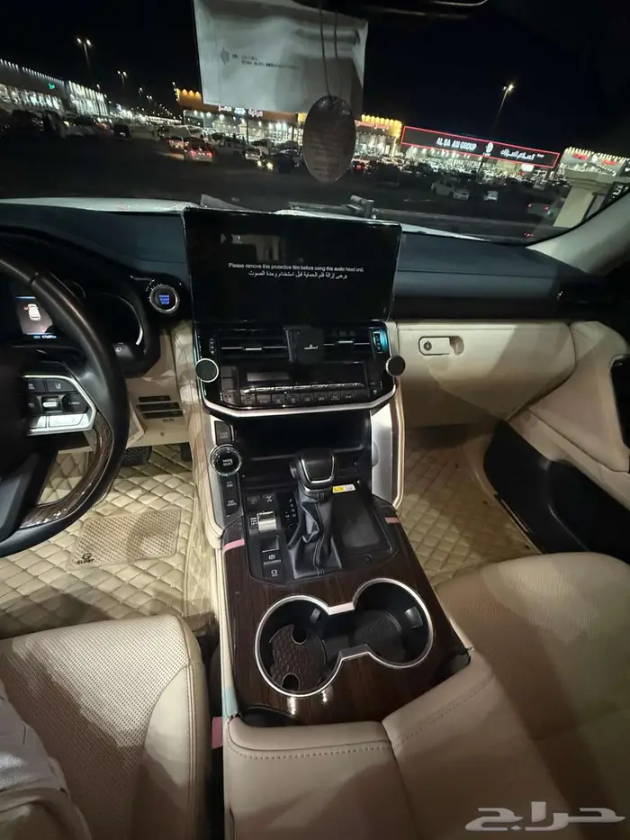 لاندكروزر 2024 GXR-L5 فل كامل سعودى ممشى 48500 االف 7