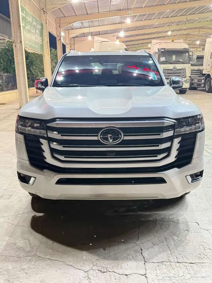 لاندكروزر 2024 GXR-L5 فل كامل سعودى ممشى 48500 االف 2