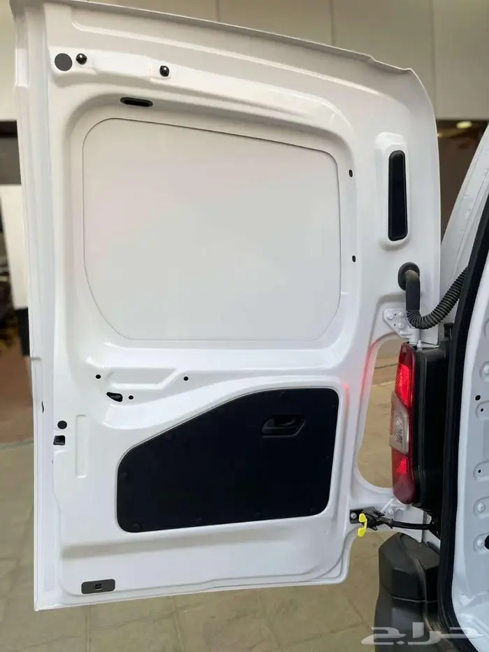 بيجو بارتنر بضاعة ديزل قير عادي شاص طويل موديل 2026 12