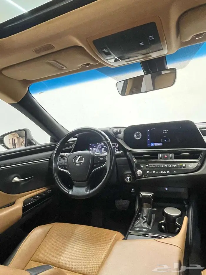لكزس ES 300 2023 هايبرد 15