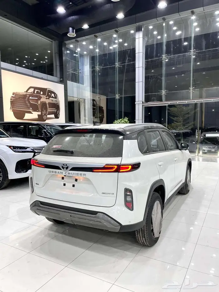 تويوتا أوربان كروزر ( GLX ) موديل 2026 أقل الأسعار 7