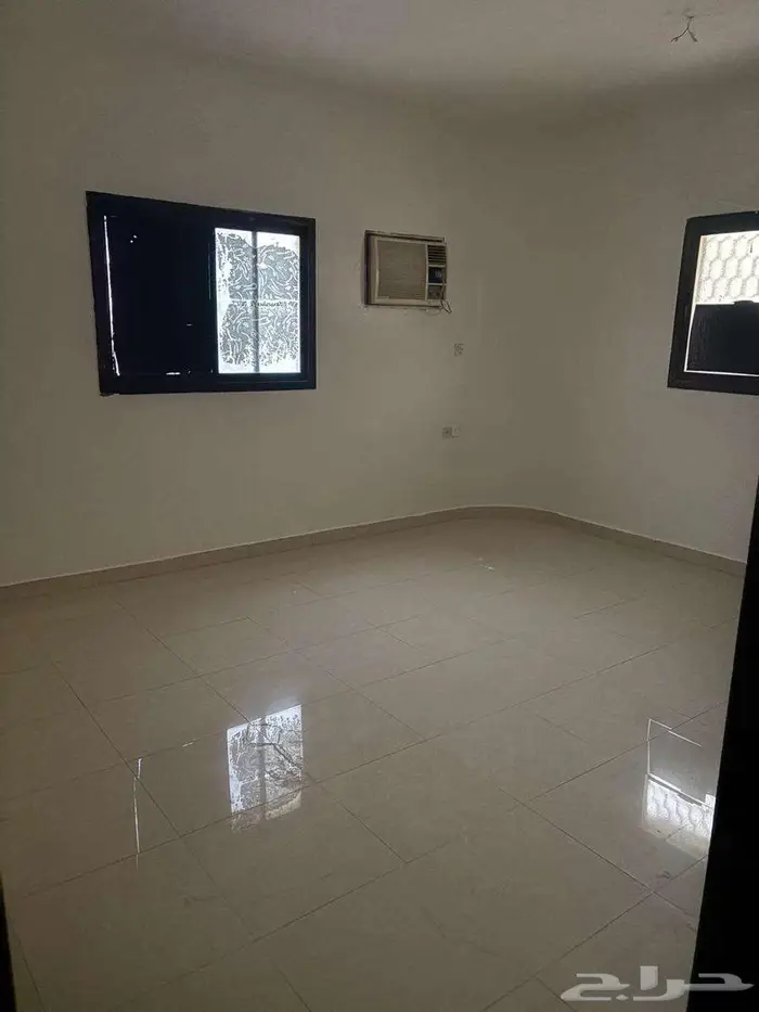 للايجار دور علوى 44000 سنوى حي الملك فيصل   عرض رقم 1465 H 5