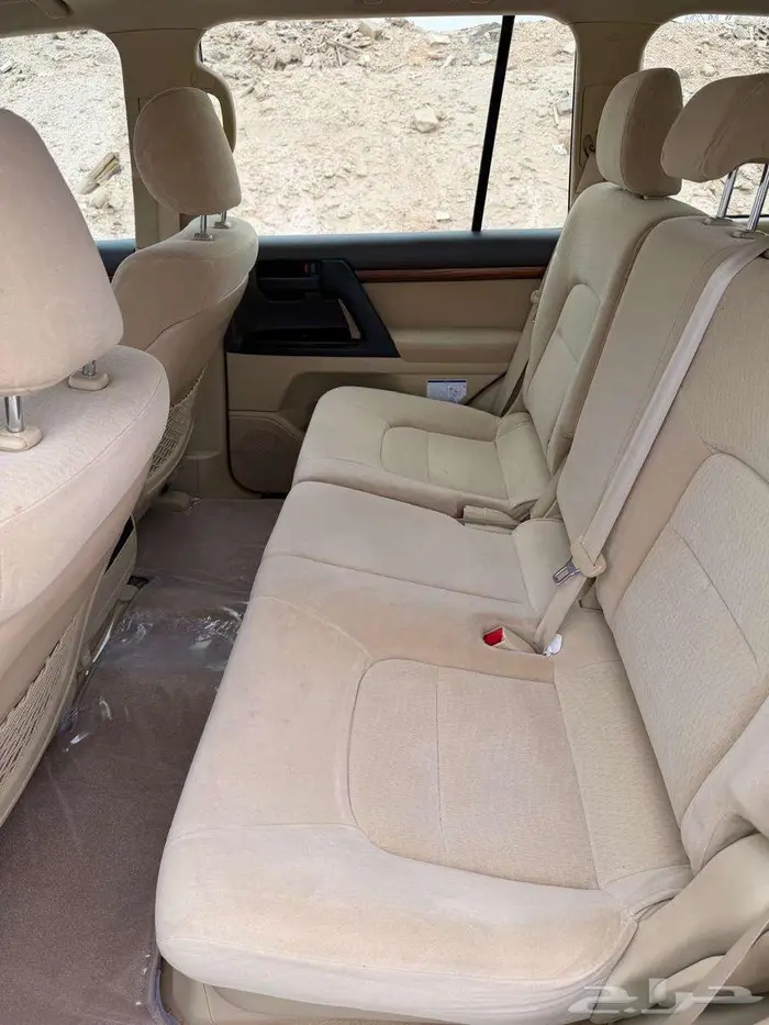 تويوتا لاند كروزر V8 - GXR - 2017- بنزين 6