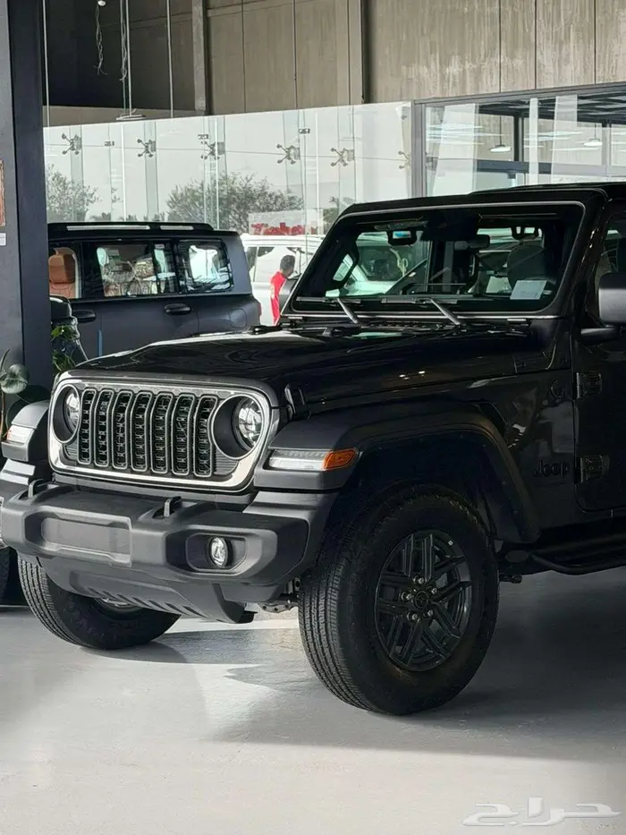 جيب رانجلر 2025 سبورت 4 ابواب بخصومات نهاية العام 2