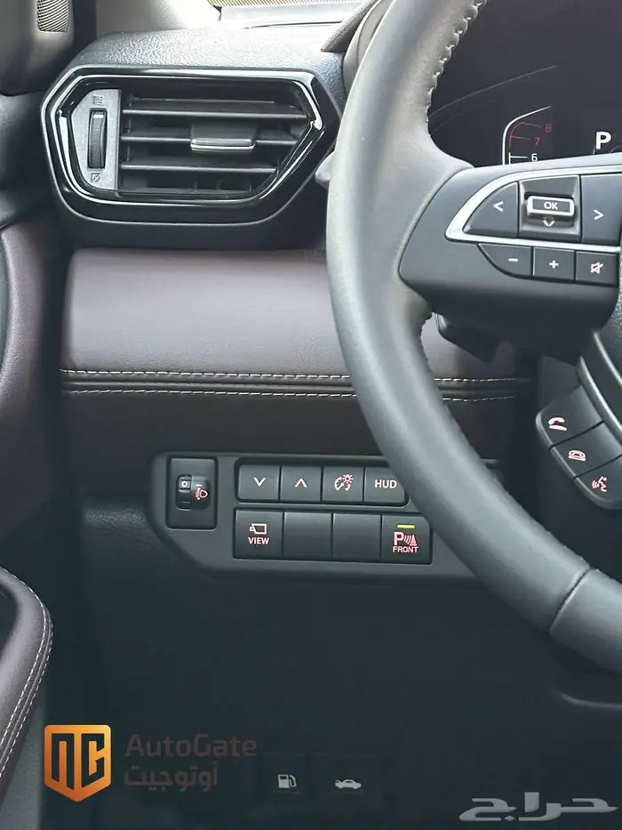 تويوتا اوربان كروزر فل كامل 2026 ابيض 4