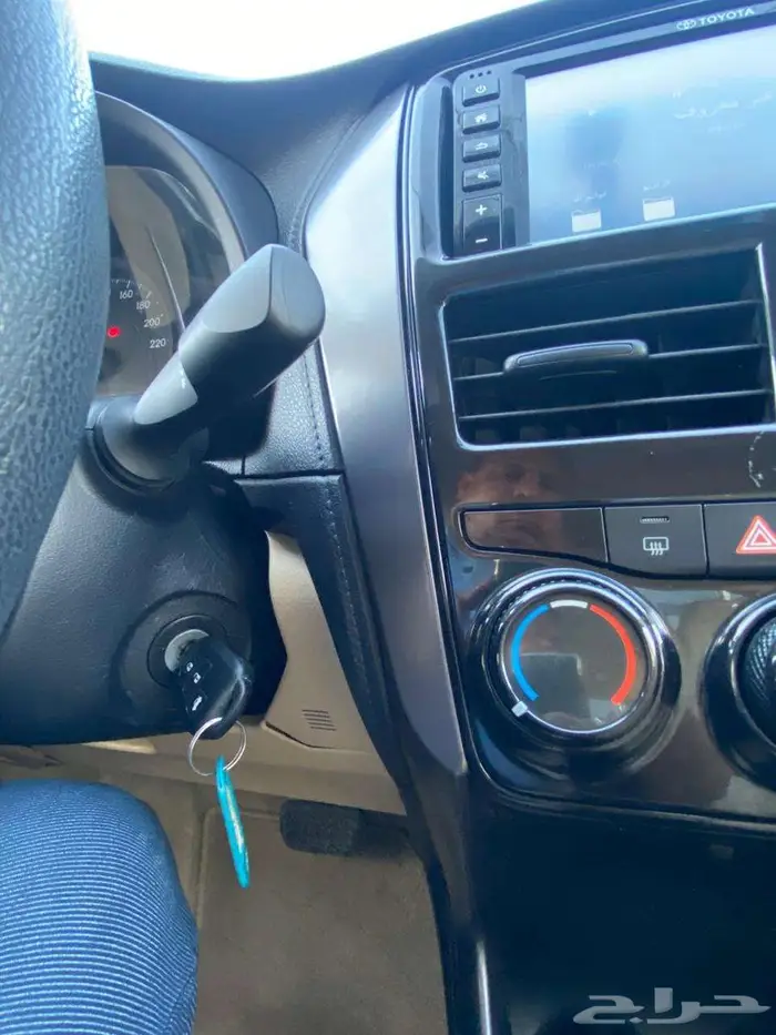 تويوتا يارس 2022 Y وارد عبداللطيف استخدام شخصي للبيع 21