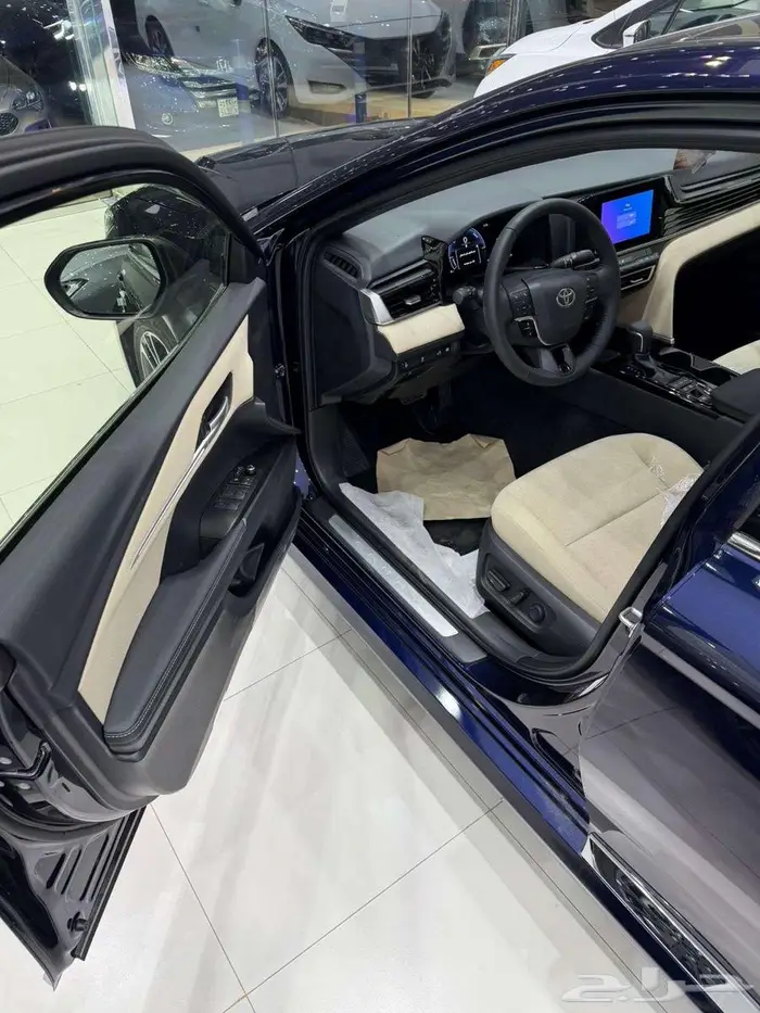 تويوتا كامري LE هايبرد 2025 8