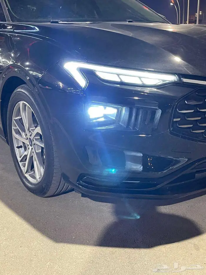 فورد توروس أسود 2023 مستخدم نظيف 1