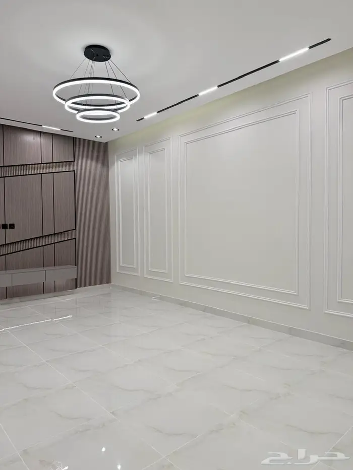 ادوار ارضيه للبيع عماره حي الاخضر مستقله مساحه 450 م 4