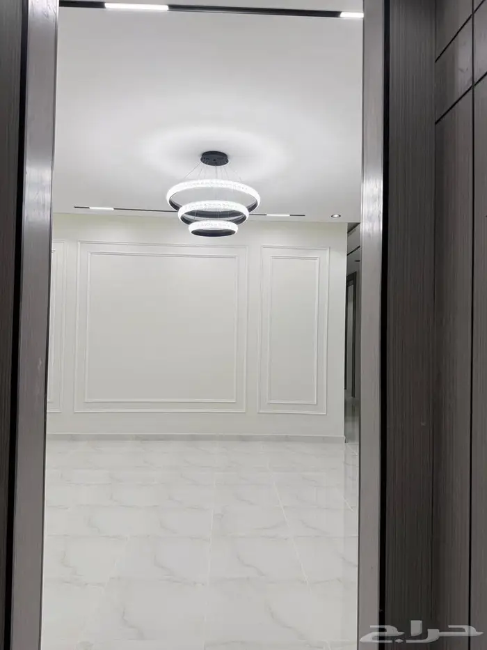 ادوار ارضيه للبيع عماره حي الاخضر مستقله مساحه 450 م 12