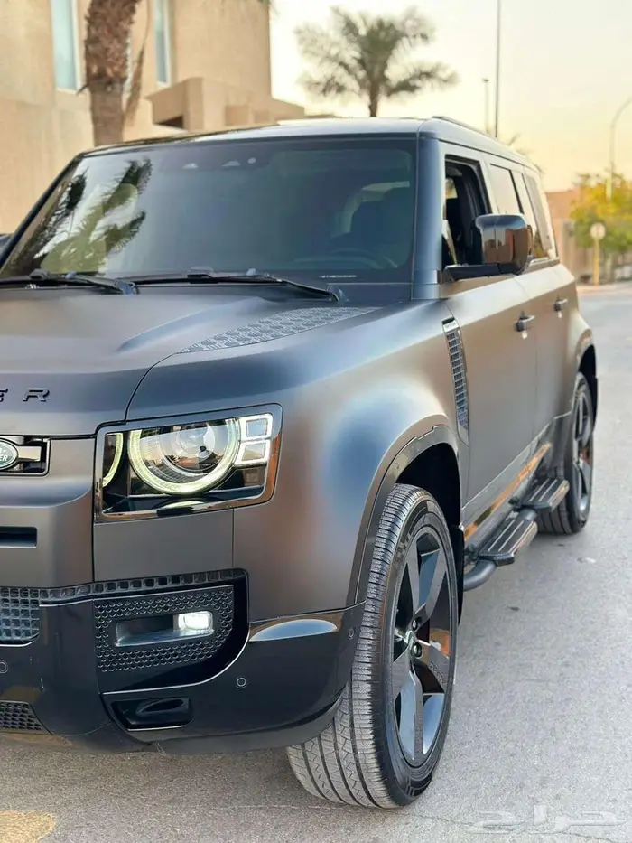 ديفندر 110 أسود مطفي 2022 عداد 105 بحالة الوكالة على الضمان 61