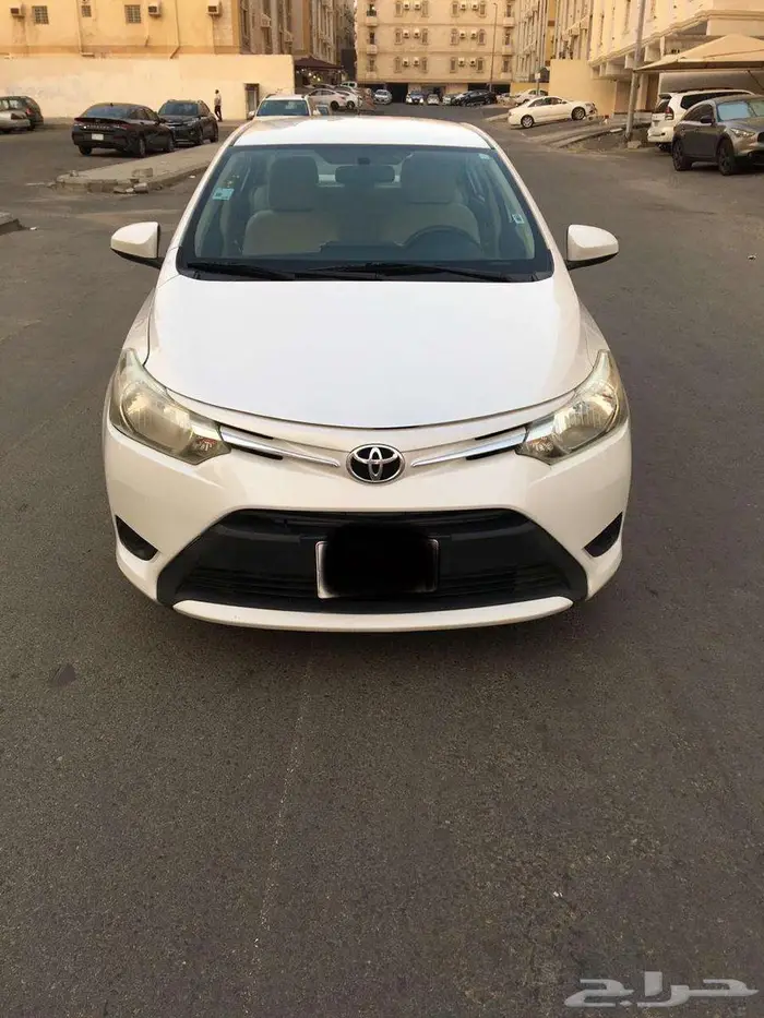 يارس 2017 y ابيض لؤلؤي 1