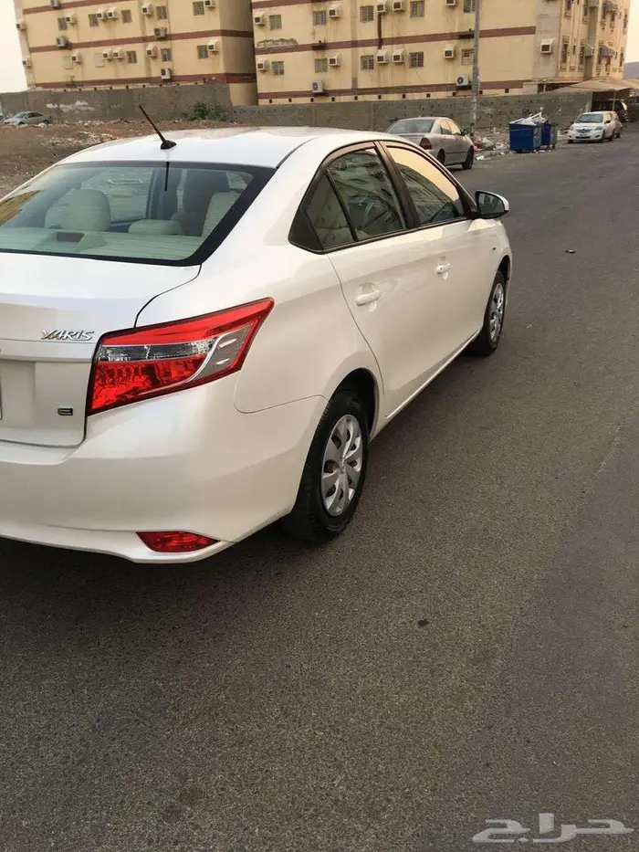 يارس 2017 y ابيض لؤلؤي 4