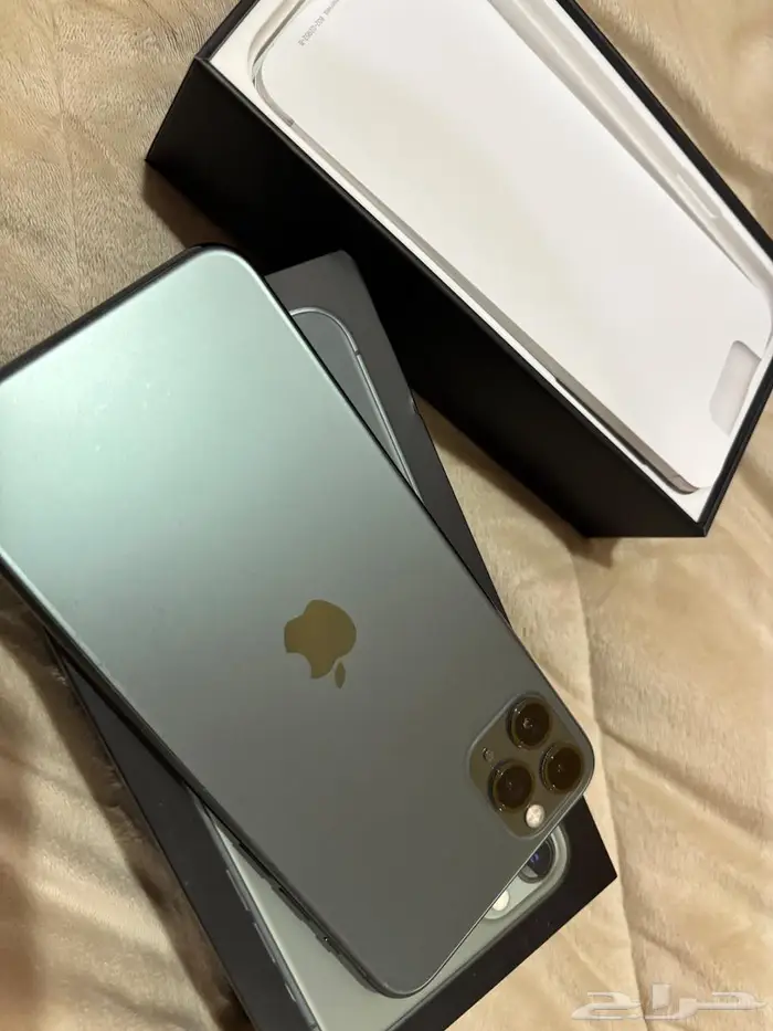 ايفون برو ماكس 256 نظيف ولاخدش ولادخل صيانه 4