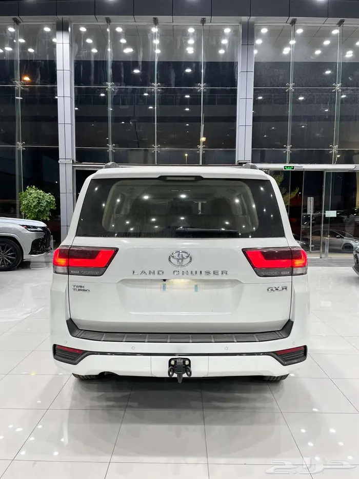 تويوتا لاندكروزر GXR L2 بنزين سعودي 2026 (273700) شامل 2
