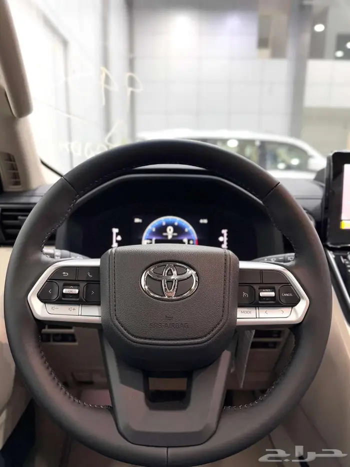 تويوتا لاندكروزر GXR L2 بنزين سعودي 2026 (273700) شامل 16