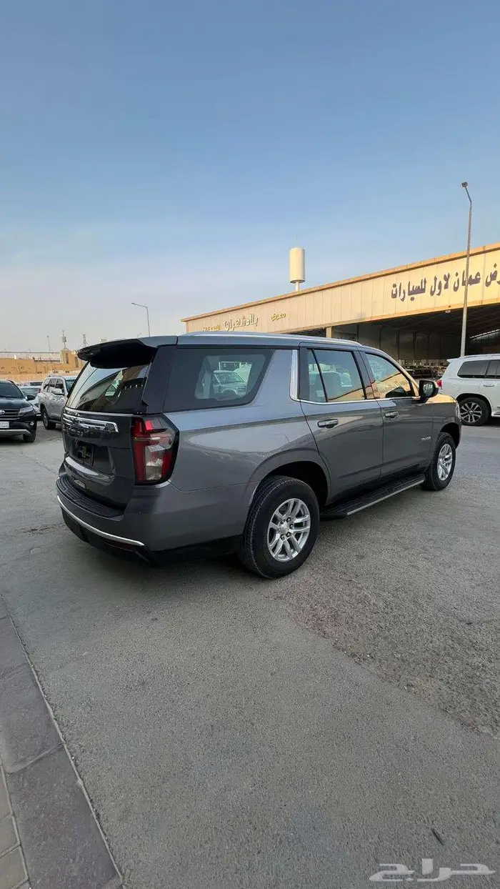 شيفورليه تاهو موديل 2022-معرض خلف للسيارات 5