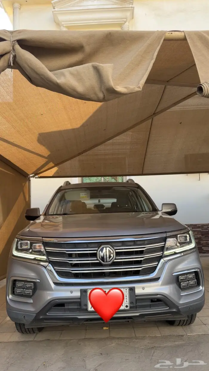 للبيع جيب MGRX8نظيف جدآ ضمان الناغى ممشى قليل 8 مقاعد2023 2