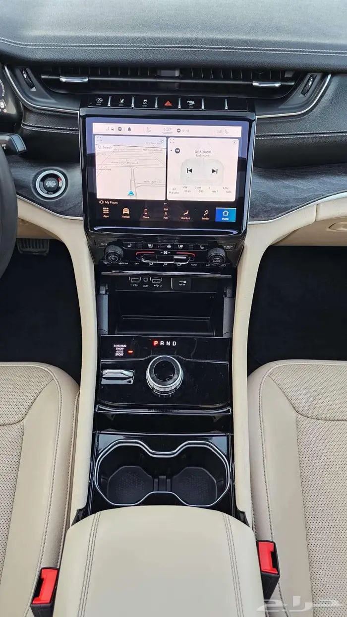 جيب جراند شيروكي 2023 ليمتد 12