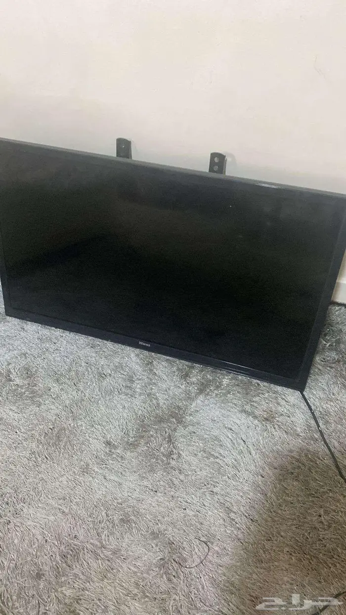 شاشة 32 إنش نظيفة جدا بمنفذين HDMI ستاند راكب ب 200 ريال 1