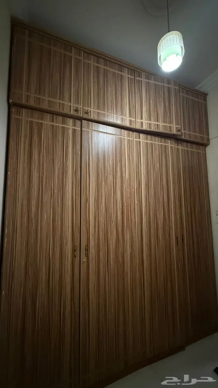 دواليب تخزين كبيره 0