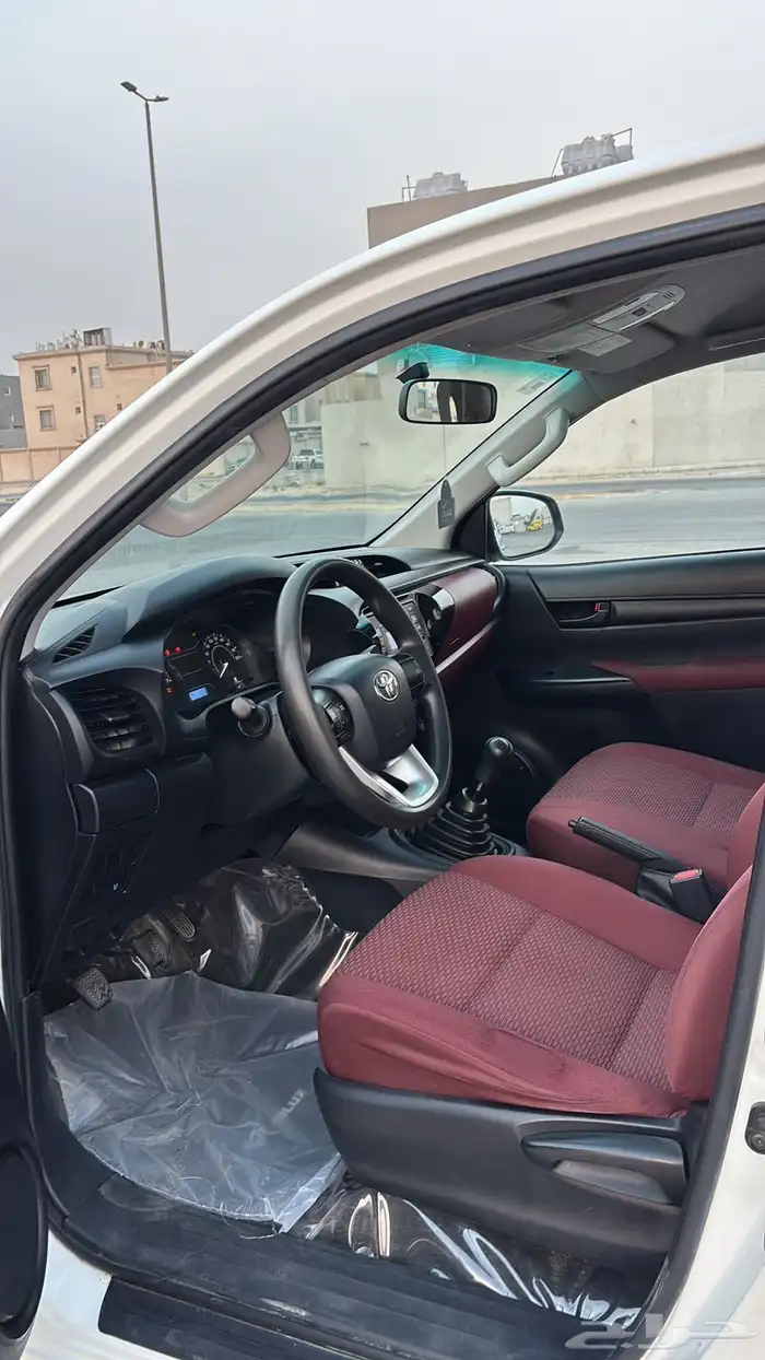 هايلوكس 2022 10