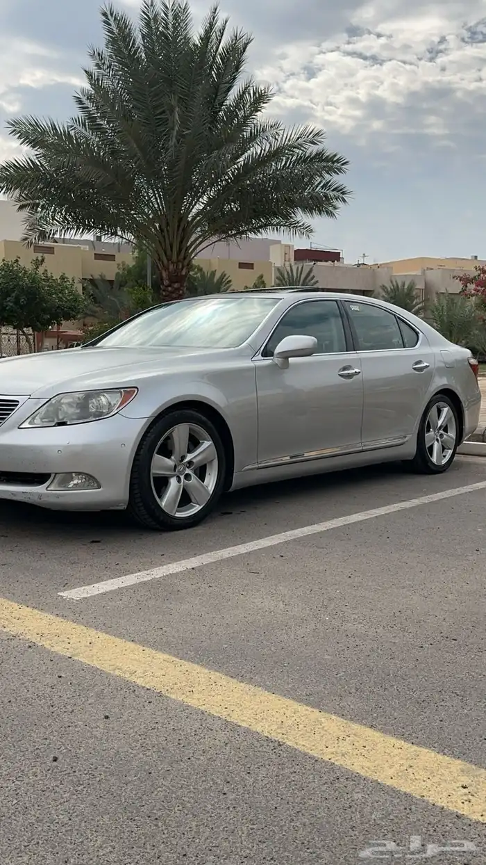 لكزس LS460 4