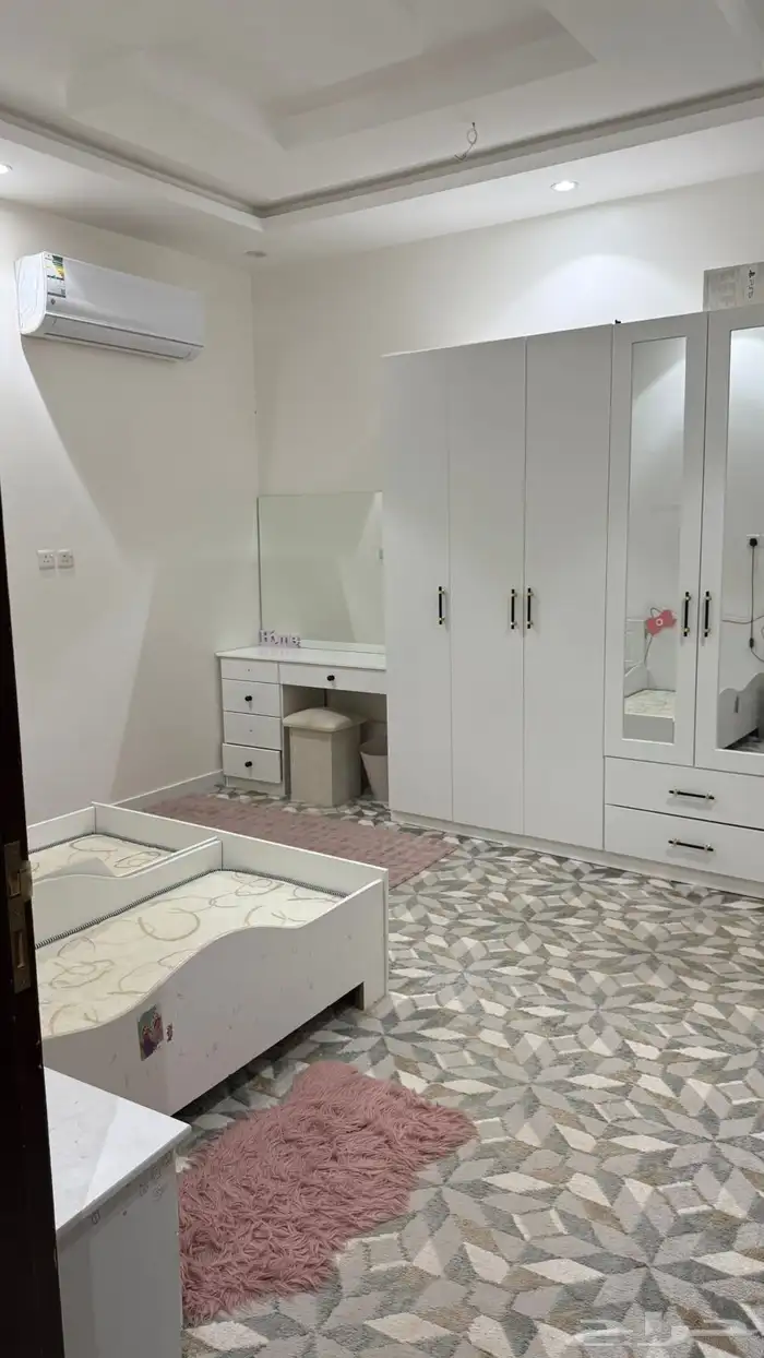 دور للايجار حي اليرموك 5