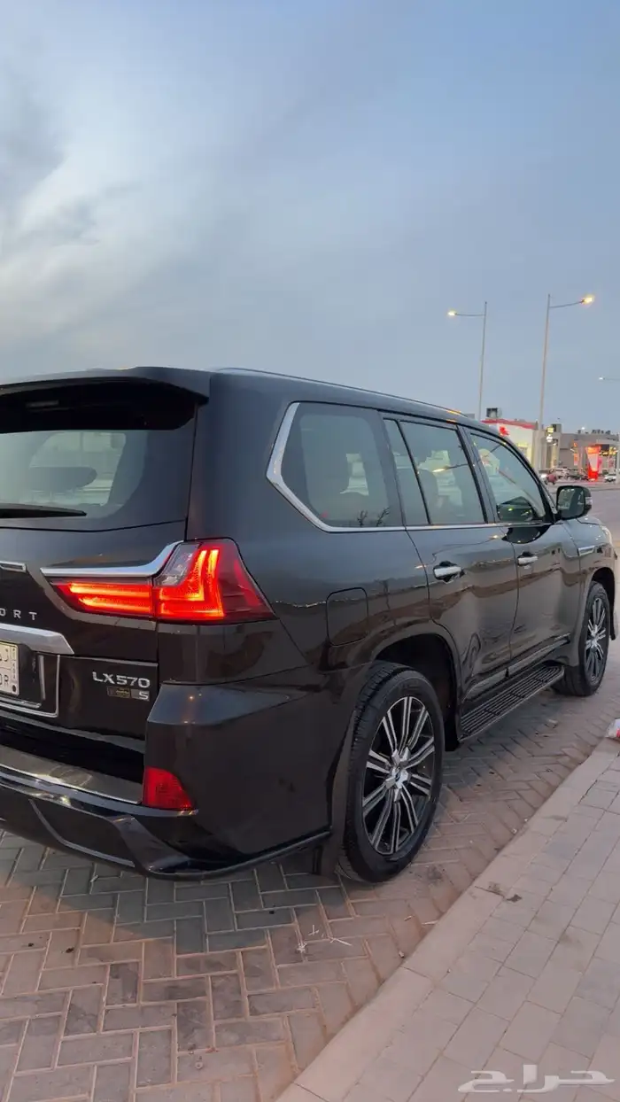 لكزس 2018 فل كامل 2