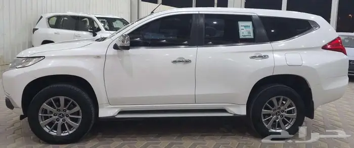 ميتسوبيشي مونتيرو 2018 بنزين دبل 3