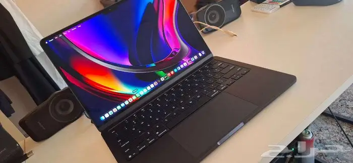 ماك بوبك اير ام 4 2025 3