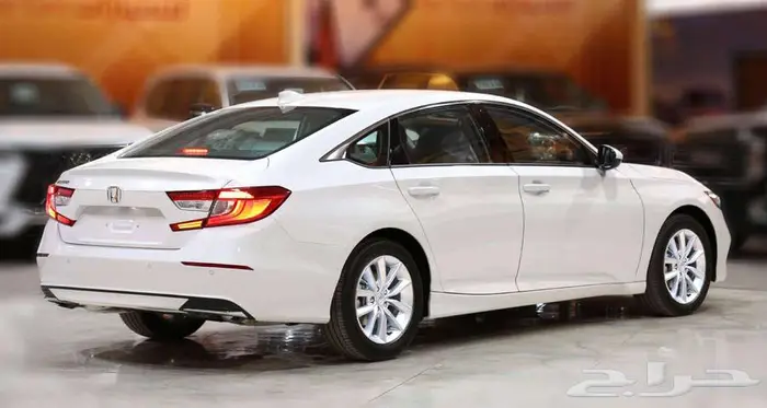 استمتع بالرفاهية والراحة مع هوندا اكورد LX 2022 2