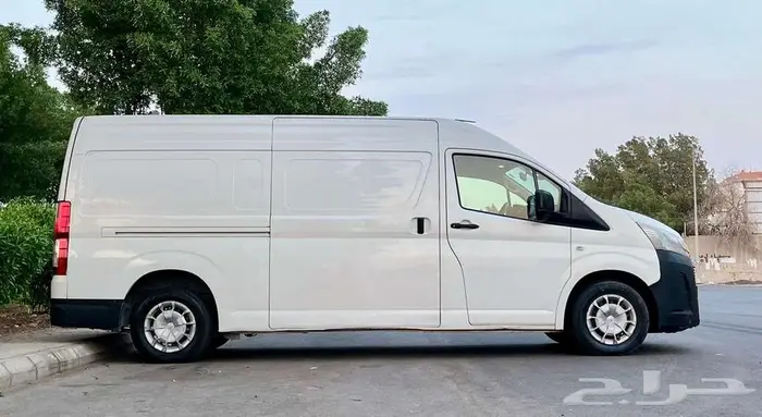 باص 2019 بضاعة سقف عالي ب 72 الف بالضريبة 3