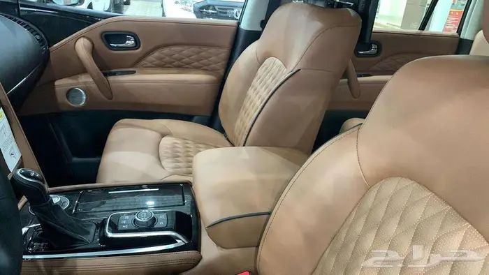 عرض خاص على انفينتي 2024 QX80 برو اكتيف وبلاك اديشن 14