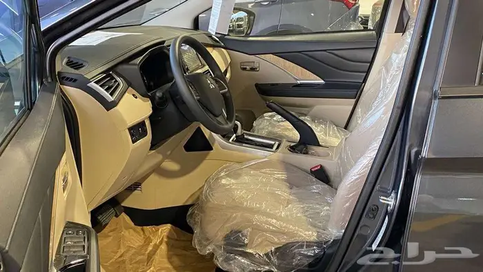 عرض نهايه العام ميتسوبيشي اكسباندر HL موديل 2025 5