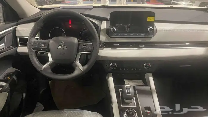 ميتسوبيشي اوتلاندر 7 مقاعد HL بدون دبل موديل 2025 8