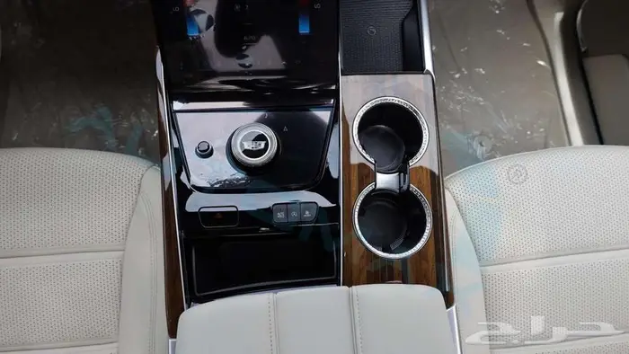 كاديلك اسكاليد 2025 600 Sport Platinum اصفار مع ضمان 15