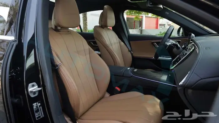 2025 Mercedes-Benz E 200 Avantgarde EQ Boost 2.0L RWD 17