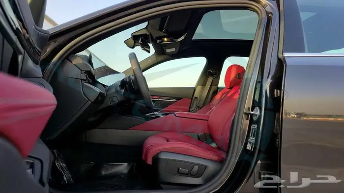 2025 BMW 5-SERIES 520i 2.0T RWD GCC 0Km ضمان الوكيل 7