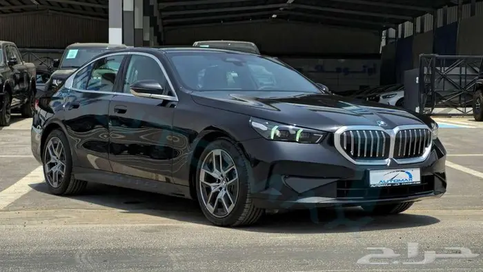 2026 BMW 5-SERIES 520i 2.0T RWD GCC 0Km ضمان الوكيل 3