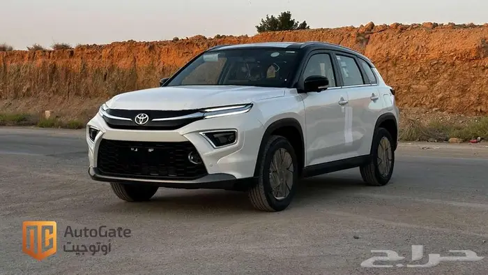 تويوتا اوربان كروزر فل كامل 2026 ابيض 5